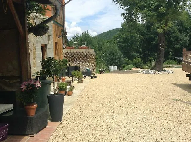 Colombe Des Bois Feriehus Estadens