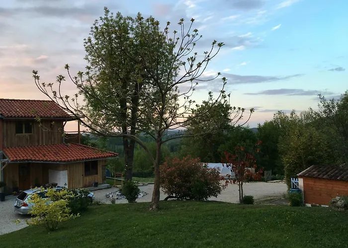 Colombe Des Bois Feriehus *