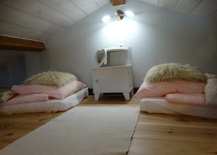 Colombe Des Bois Feriehus Estadens